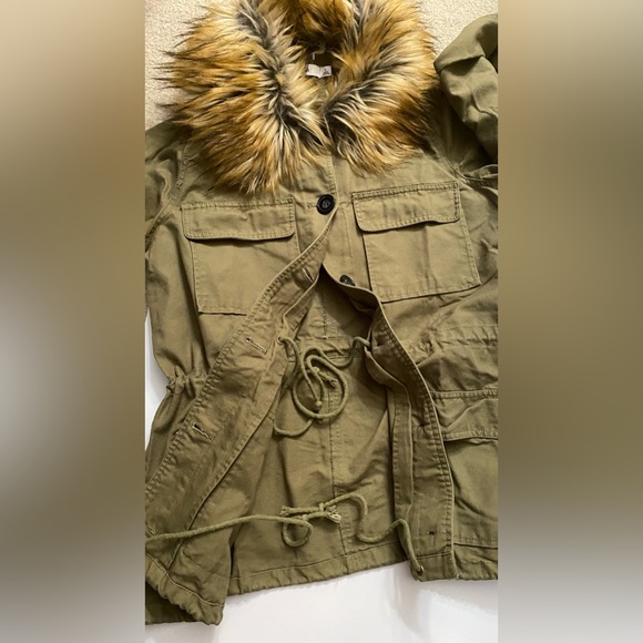JustFab Utility Jacket With Faux Fur Collar Women’s size Large - Picture 12 of 16